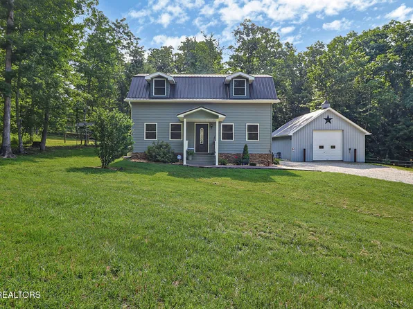213 Crouch Branch Ln, Allardt, TN 38504