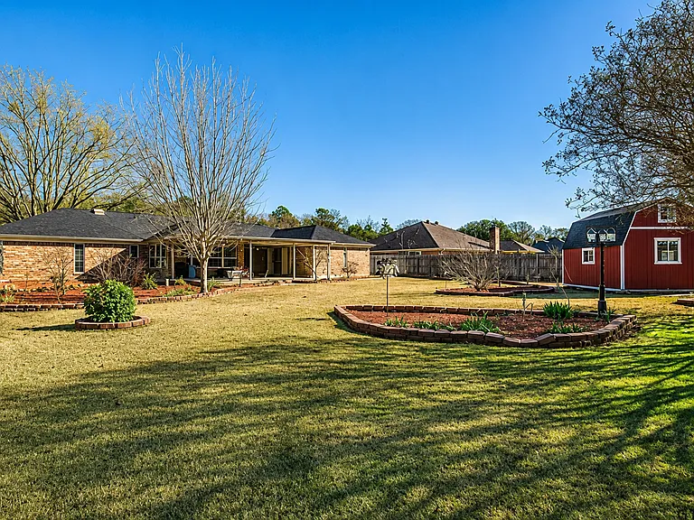 3863 Lamb Dr — Photo 18