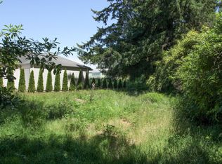 185 N Bay St, Waldport, OR 97394