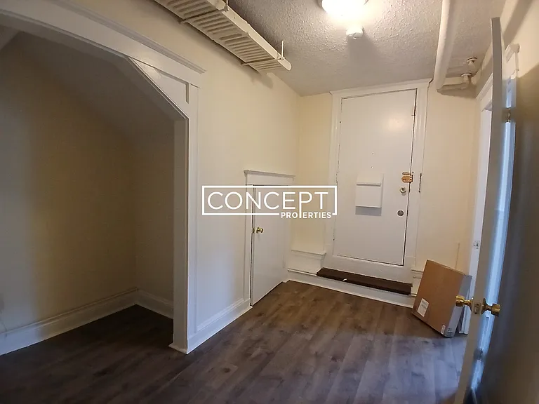 7 Barrows St #7B — Photo 6