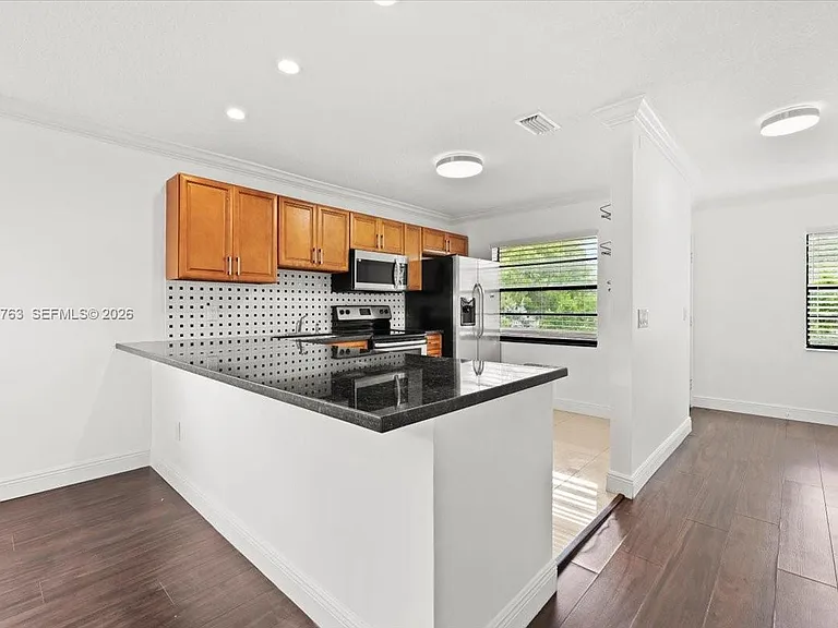 7944 Eastlake Dr #D — Photo 8