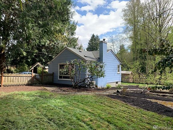 4th image of 3577 NE 180th St