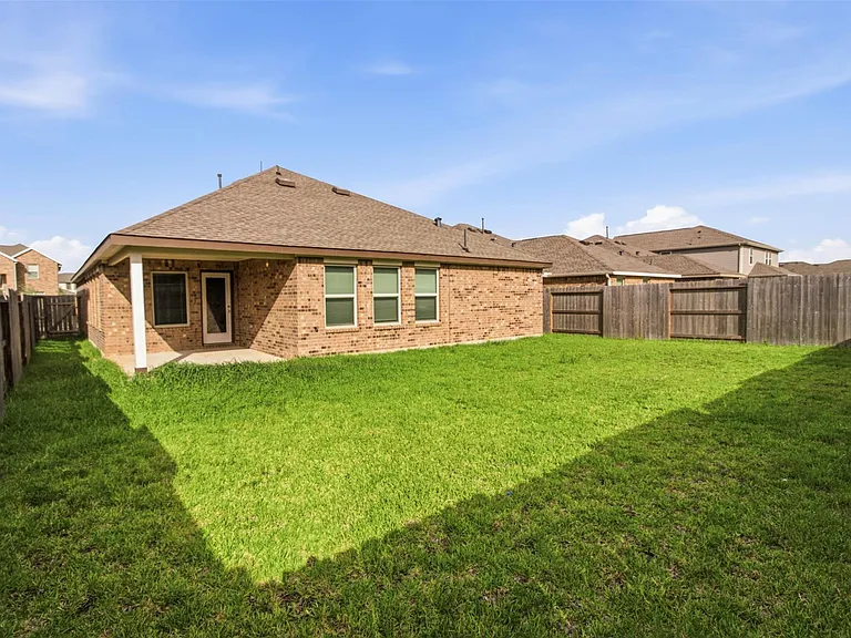 5111 Winslow Grove Dr — Photo 23