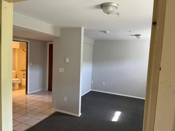380 Main St #19