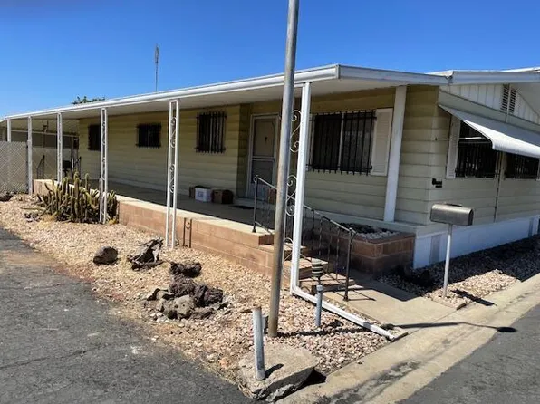 530 W Hermosa Street #25, Lindsay, CA 93247