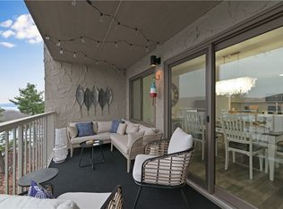 80 Cliffside Dr, Canandaigua, NY 14424