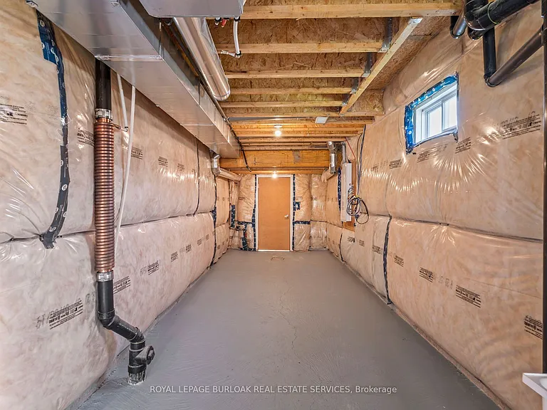 4042 Maitland St — Photo 18