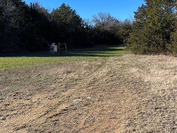 4th image of 108 County Rd