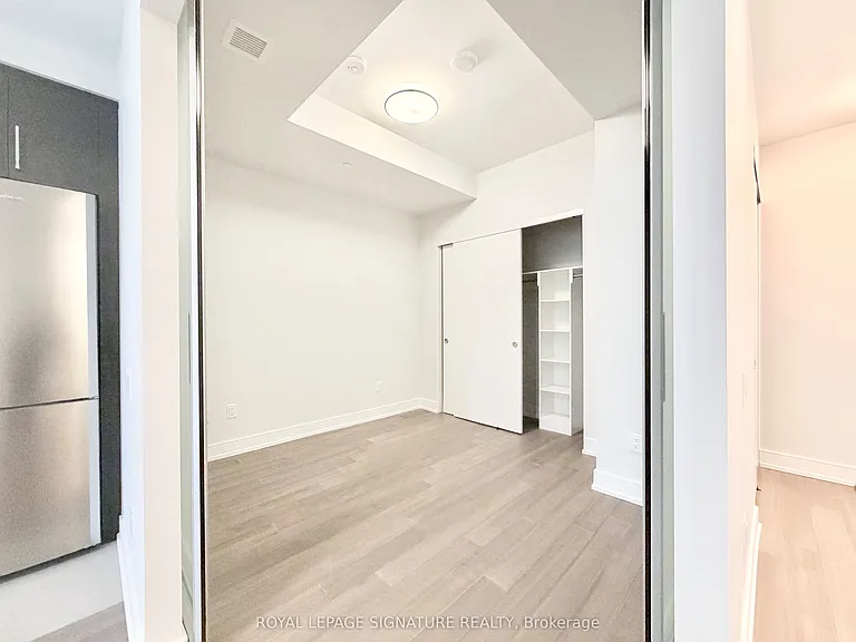 664 Spadina Ave #404 — Photo 11