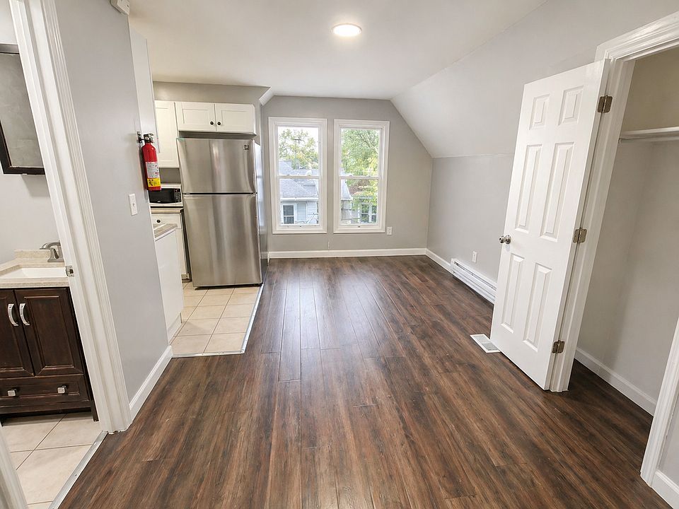 2nd image of 748 S 16th St #3B