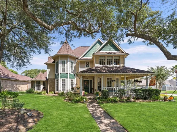 2710 Saint Andrews Pl, League City, TX 77573