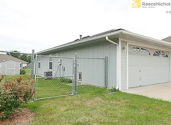 5th image of 1300 SW Dean Dr