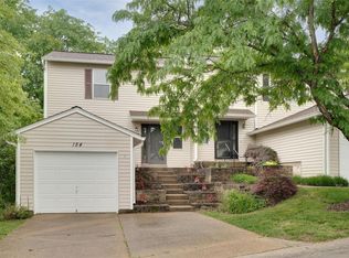 154 Cascade Terrace Dr, Ballwin, MO 63021