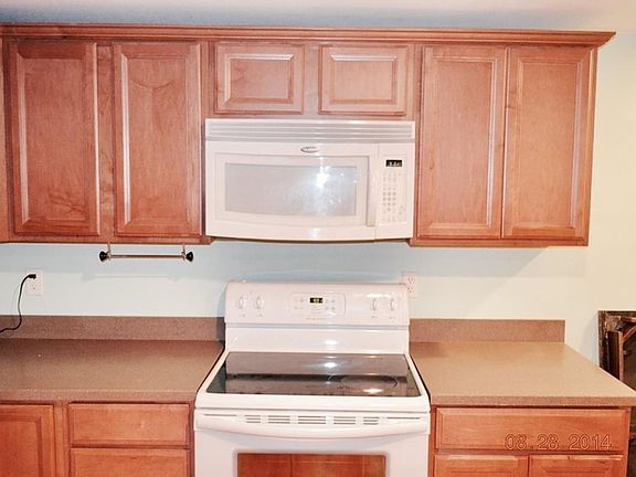 3rd image of 319 Tinkham St