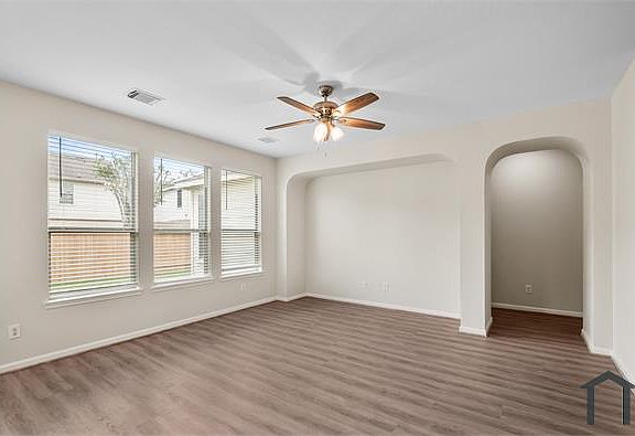 5th image of 3015 Chesapeake Bend Ln
