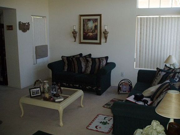 2nd image of 12929 Fontainebleau Dr