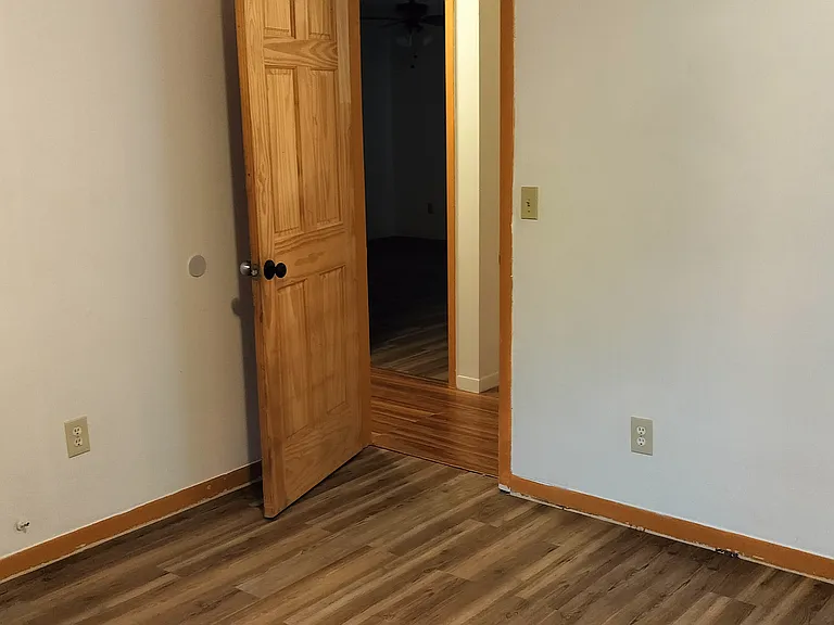 6840 S Sorrell Ave — Photo 3