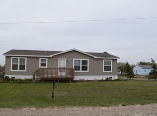 121 2nd Ave SW, Belfield, ND 58622