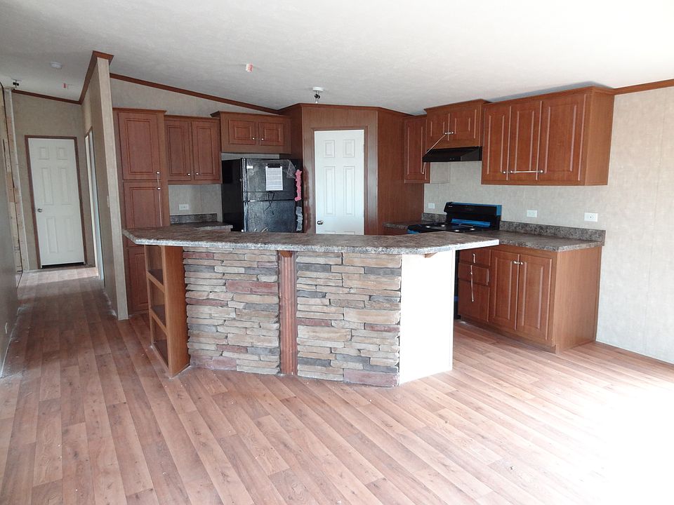 1st image of 16458 Lamb Avenue