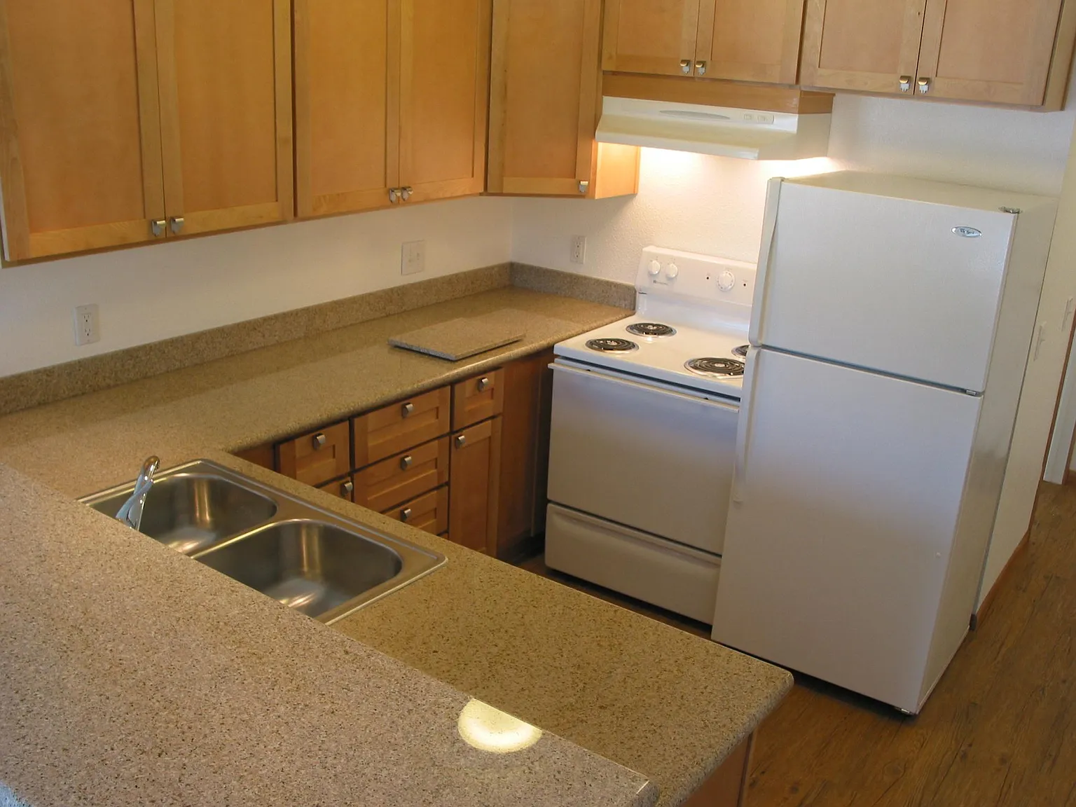 1535 Thompson Dr — Photo 1