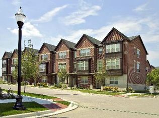 409 Alpine Springs Dr, Vernon Hills, IL 60061