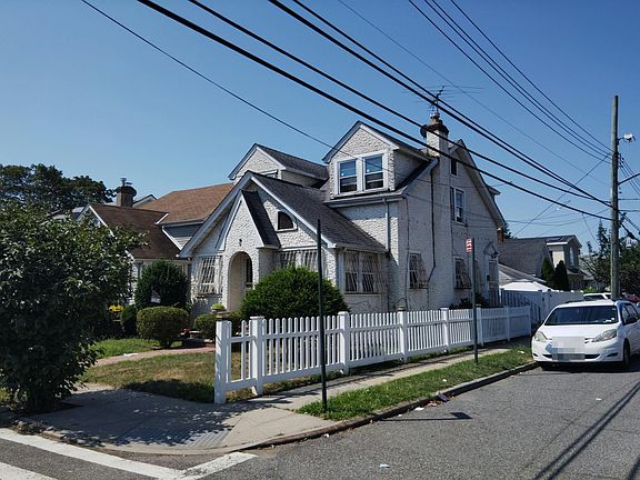 2nd image of 10402 214th St