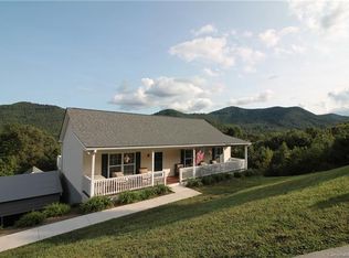 211 Jd Trl, Candler, NC 28715