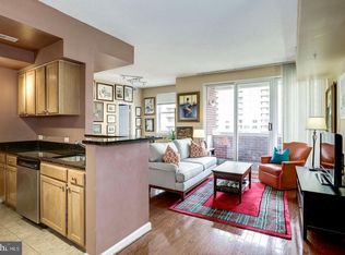 880 N Pollard St APT 1002, Arlington, VA 22203