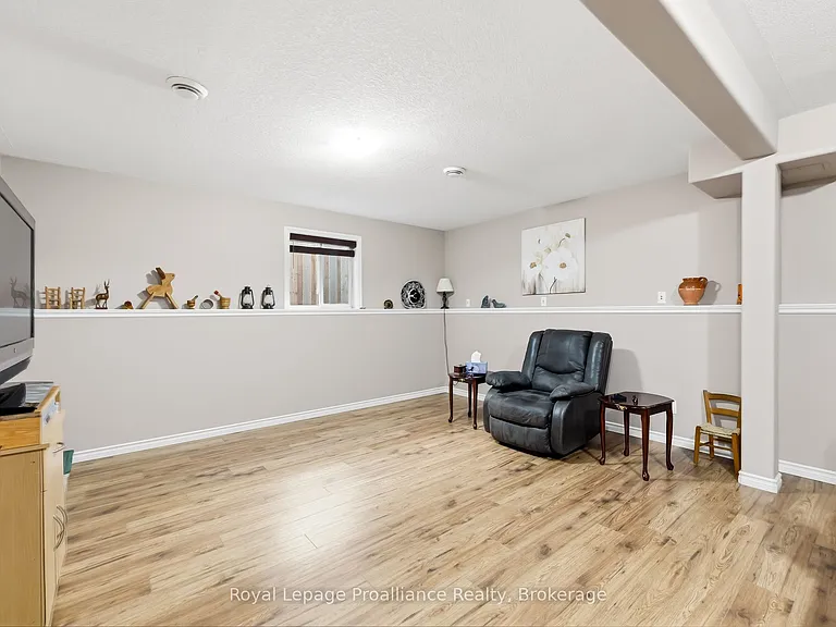 23 Fox Den Dr — Photo 16