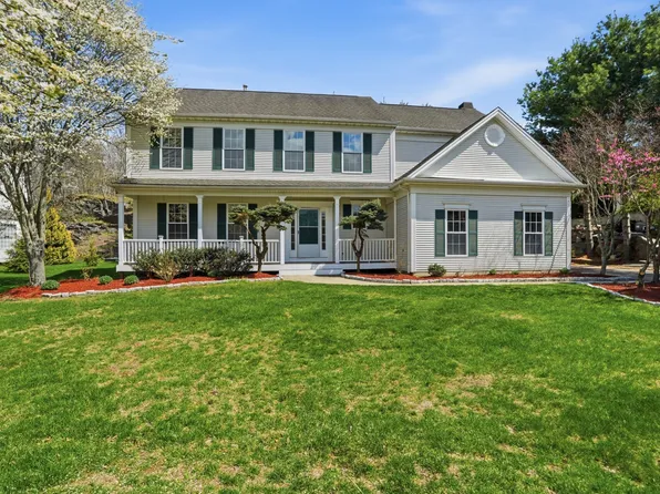 94 Castle Rocks Rd, Warwick, RI 02886