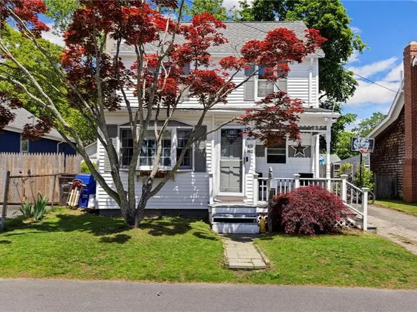 49 Bristol Ave, Riverside, RI 02915
