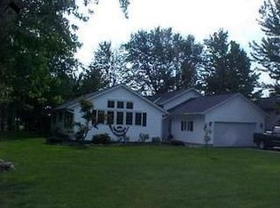 1001 Crook St, Grafton, OH 44044