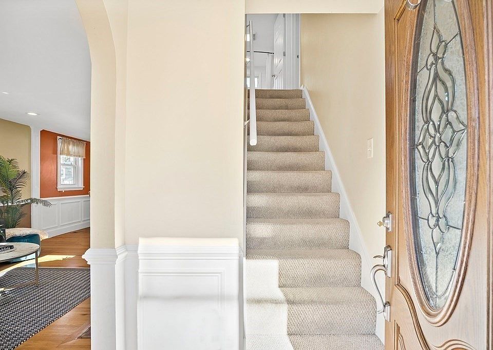 58 Broadway, Stoneham, MA 02180 Zillow