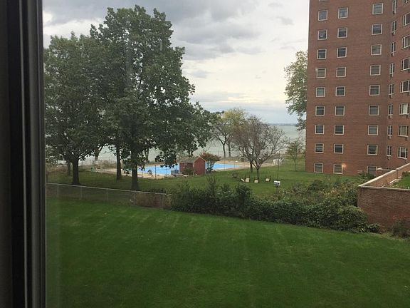 3rd image of 11850 Edgewater Dr APT 215