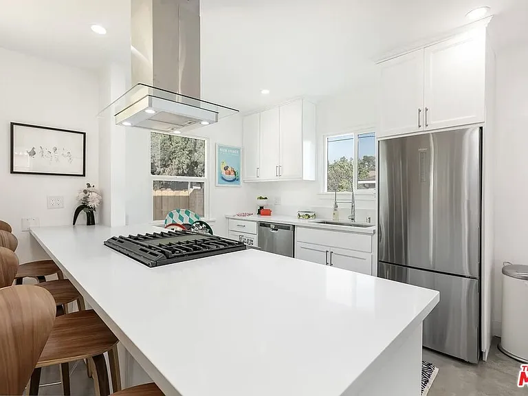 4234 Verdugo Rd — Photo 7