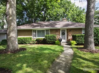 910 W Atlantic Ave, Waukegan, IL 60085