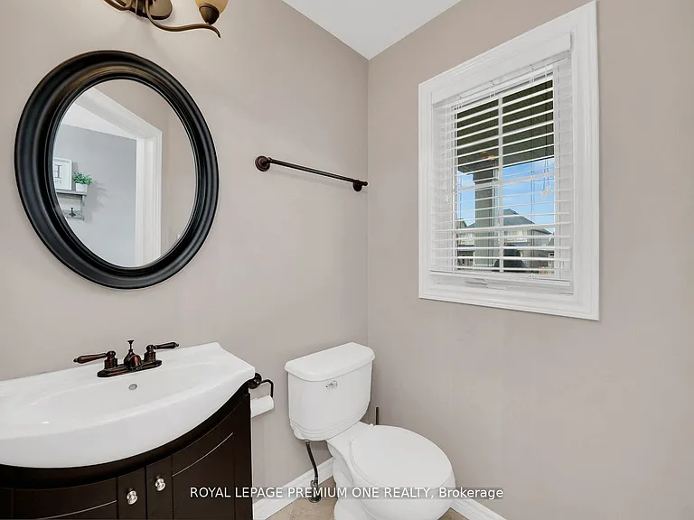 31 Stevenson St — Photo 6
