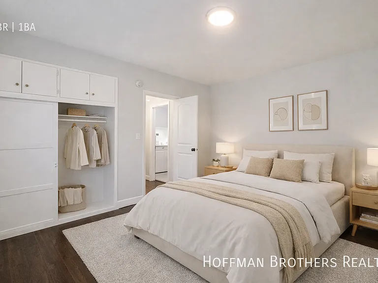5716 La Mirada Ave #6 — Photo 3