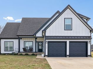 262 Jesse Dr, Pleasant View, TN 37146