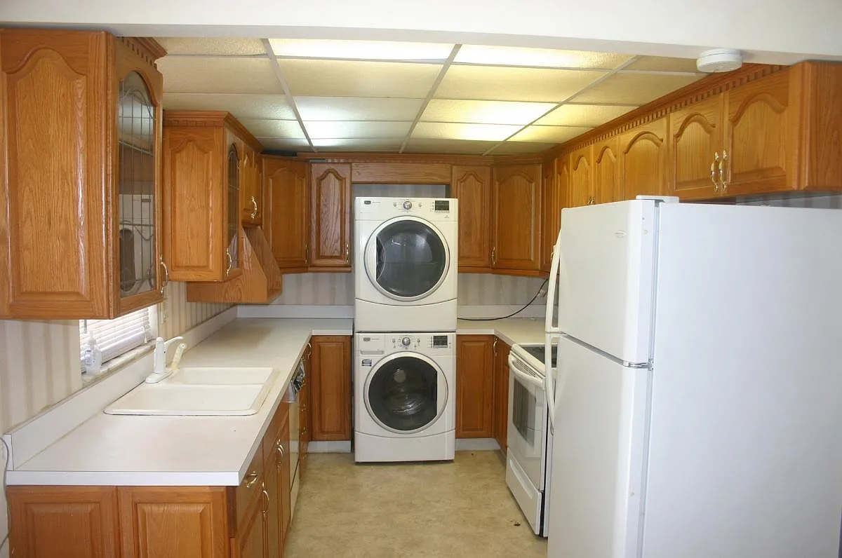 2516 Depauw Avenue — Photo 3