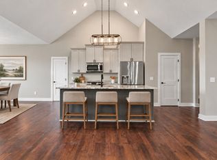 630 Bridle Path Ln, Hartsville, TN 37074