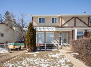 30 E Greig Dr, Red Deer, AB T4P 2R1