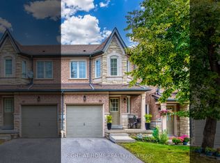 5260 McFarren Blvd #35, Mississauga, ON L5M 7J2