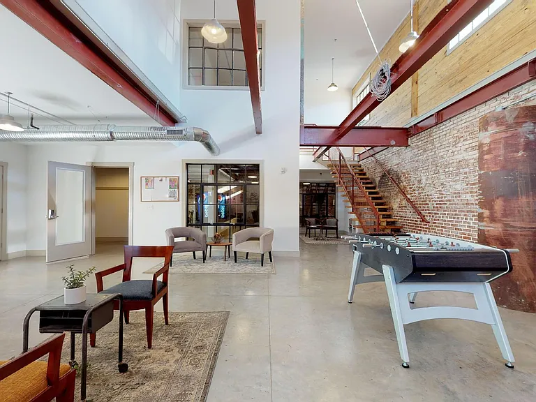 Big Chair Lofts — Photo 2
