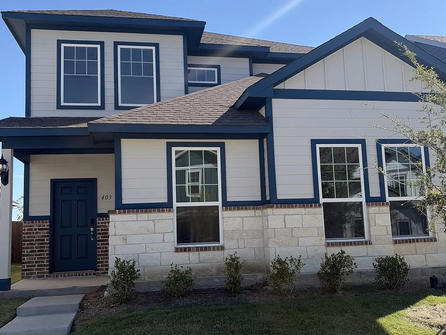 403 Pasque Rd — Photo 1