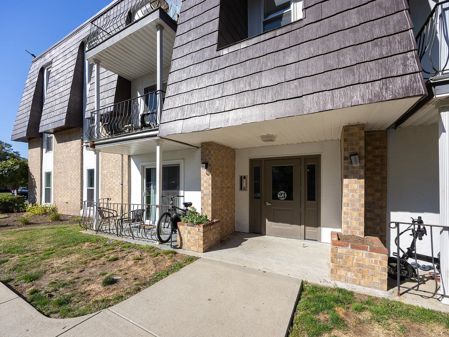 1 bed, 772 sqft, $1,800 — Photo 2