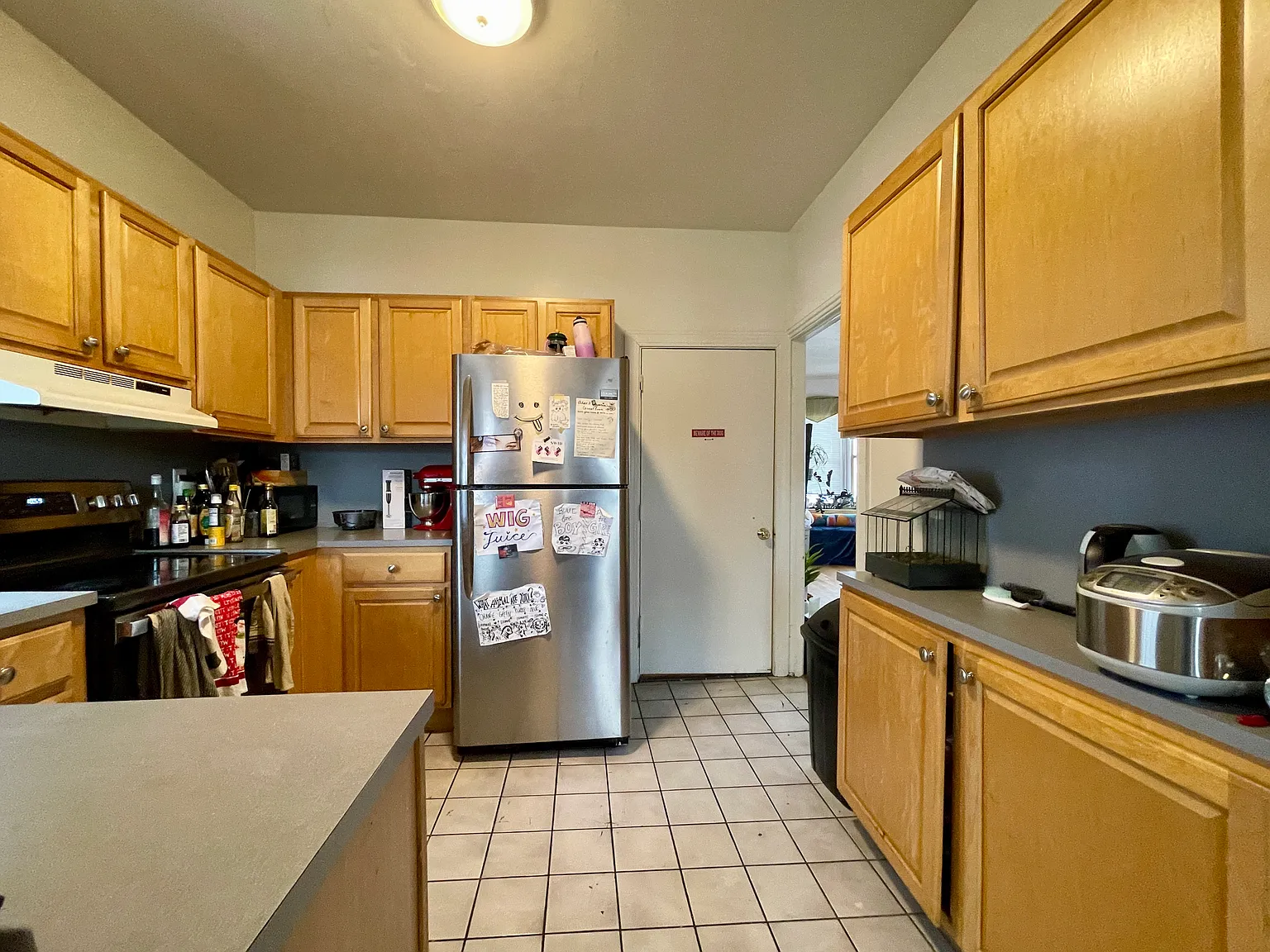 373 Thayer St — Photo 4