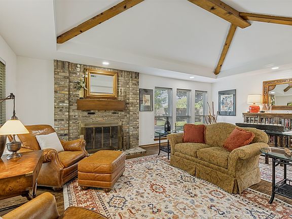 4th image of 5021 Norfolk Dr