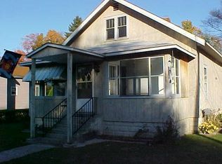 105 S Maple St, Hartford, MI 49057