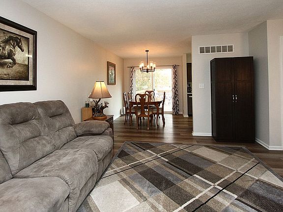 5th image of 4130 Jacquelyn Dr